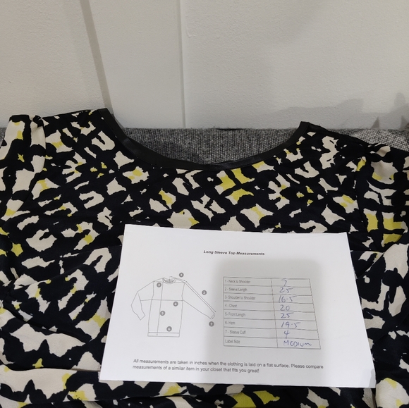 PJK Abstract Print Blouse - Medium - Picture 8 of 10